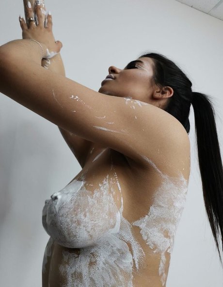 Anna Mukydza onlyfans sextape