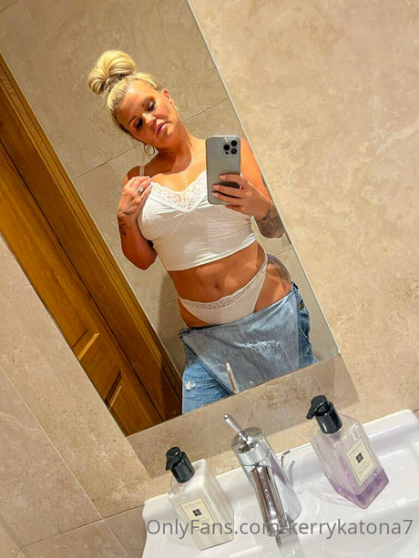 Kerry Katona onlyfans leak free