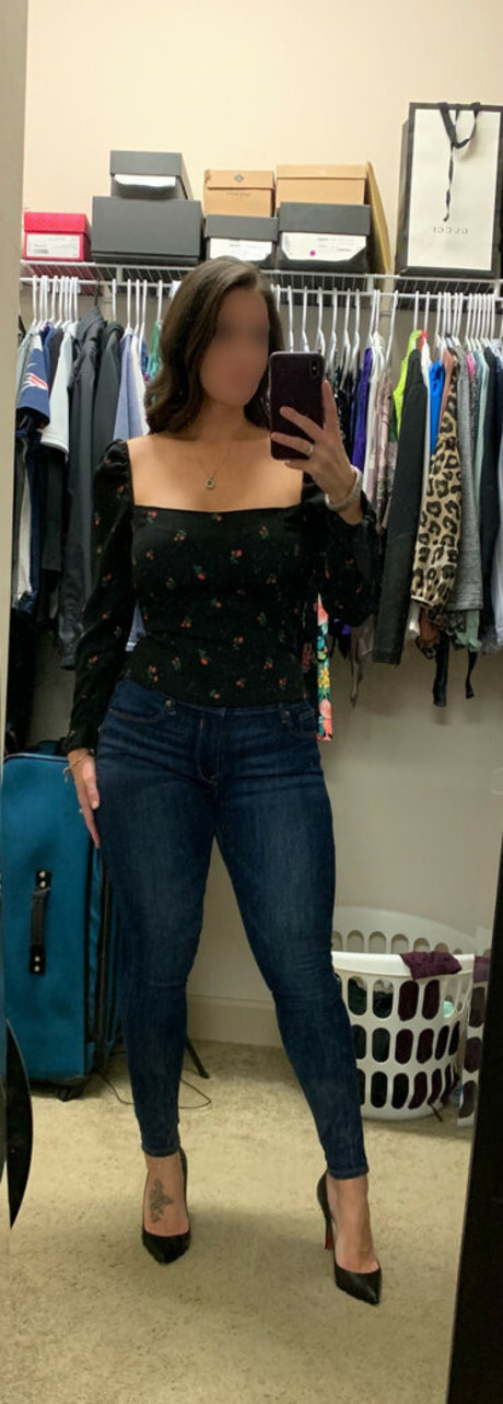 sexywife08 on onlyfans