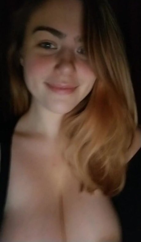 AwesomeKate onlyfans star