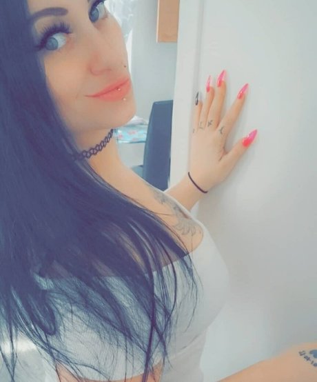 xomaryyeox naked onlyfans