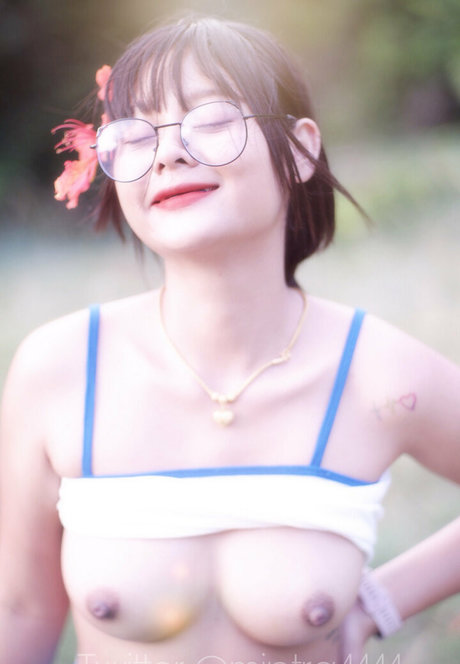 mintra4444 onlyfans leak nudes