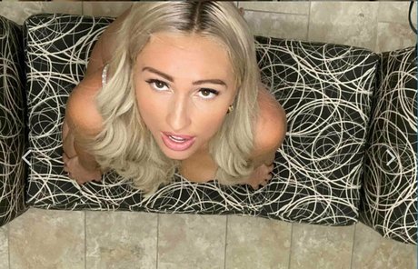 juiicyyyfruit onlyfans sex