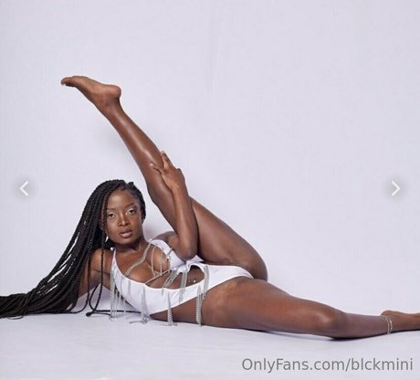 Petite mini nude leaked onlyfans