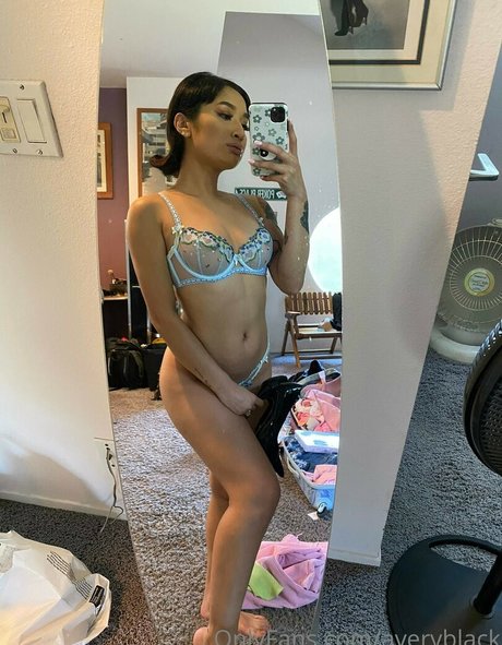 Avery black nudes leaked onlyfans