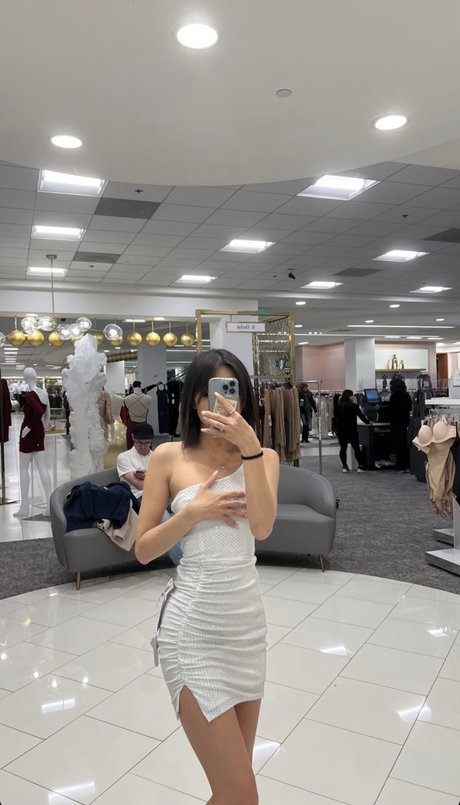 bbygirlmai onlyfans model