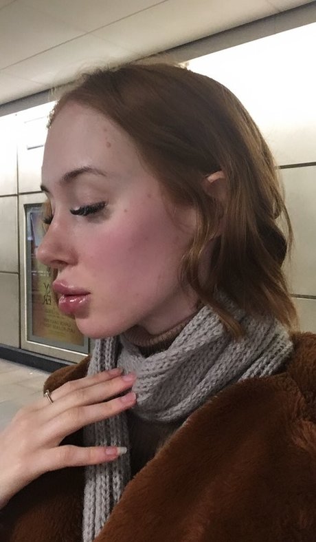 Lenina Crowne onlyfans nude pics