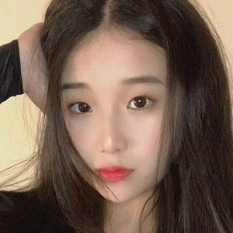 Yeonaxo onlyfans leaked.