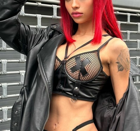 Christina Bertevello onlyfans model photos