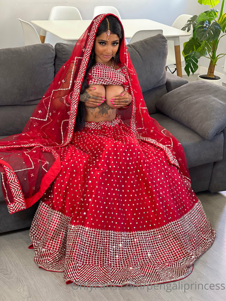 Yasmina Khan onlyfans leaj