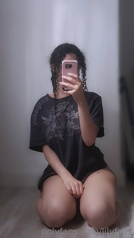 lilybun 18 porn onlyfans