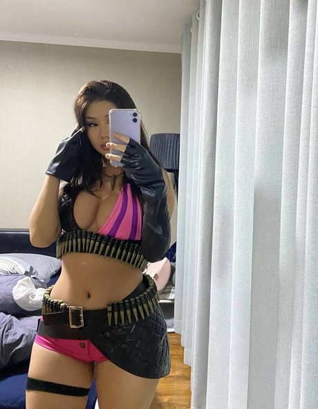 rairainana onlyfans nude