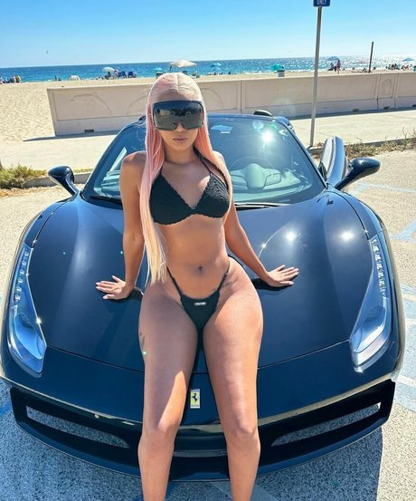 Edwina Carla Isaacs onlyfans nudes leaks