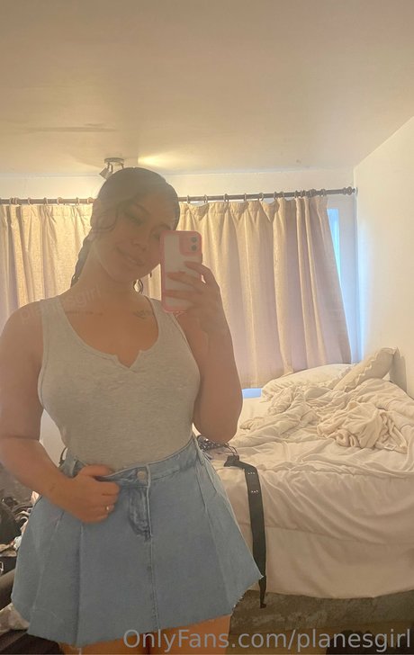 planesgirl nude onlyfans pics