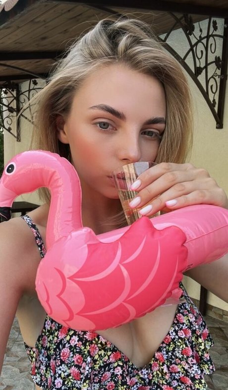 busya18plus onlyfans nude pics