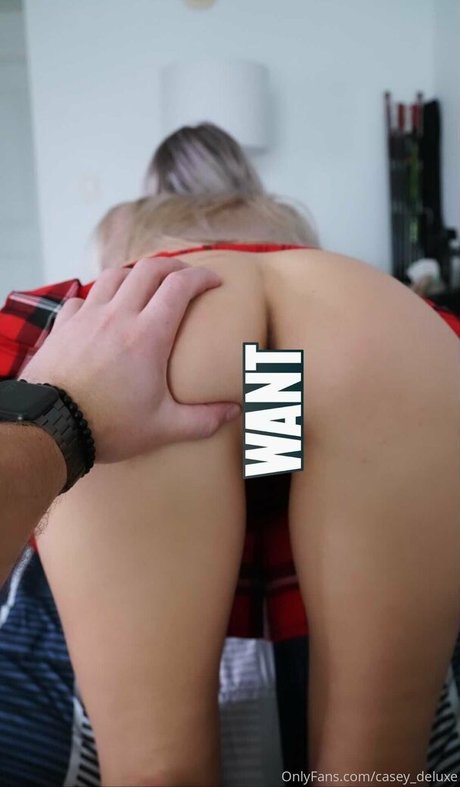 Casey Deluxe onlyfans naked leak