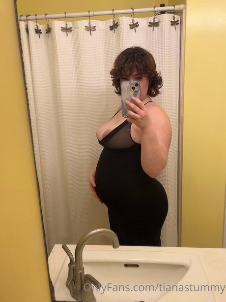 Tianastummy onlyfans desnuda