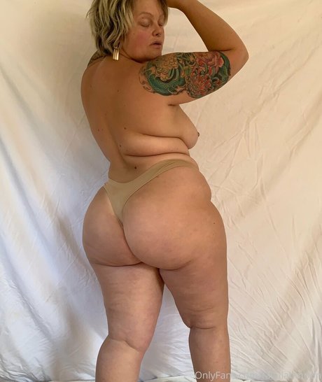 Tallulah Moon_ onlyfans naked pics