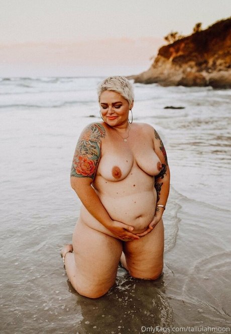 Tallulah Moon_ onlyfans content