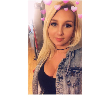 Autumn Moretti onlyfans leaka