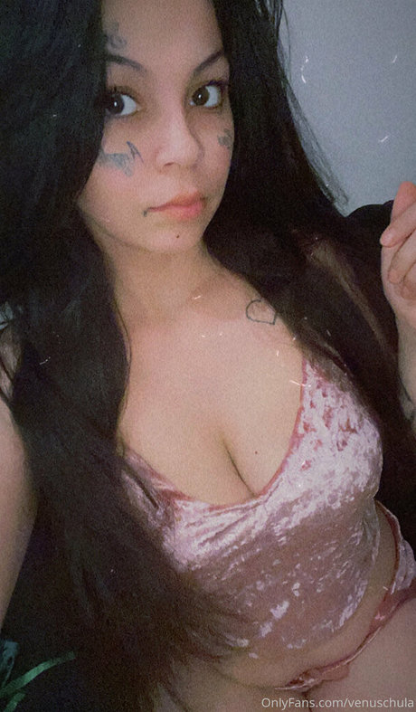 venuschula onlyfans naked porn