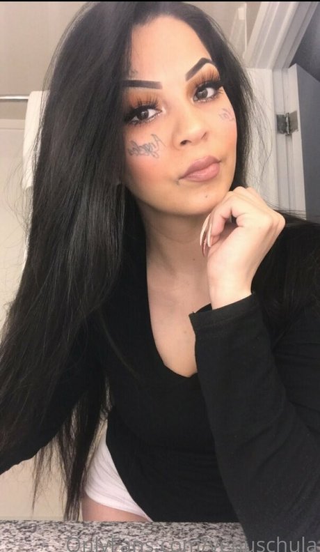 venuschula naked onlyfans leaked