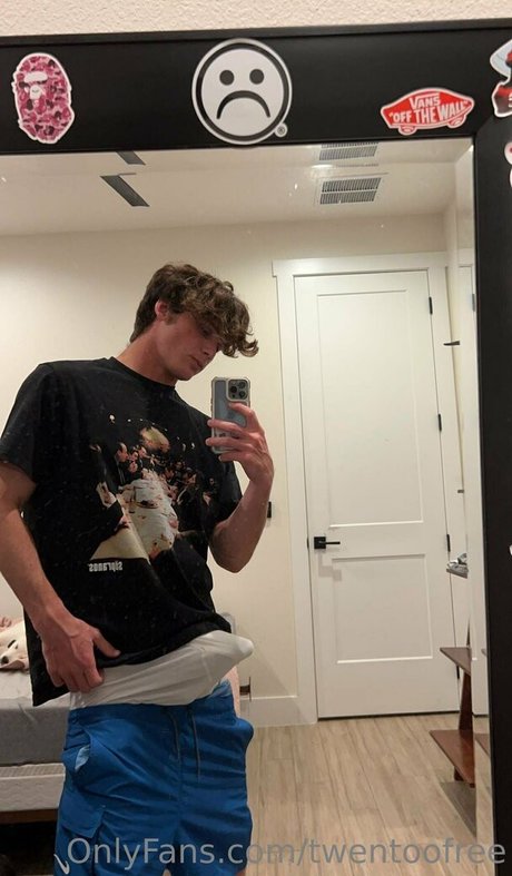 twentoofree onlyfans nudes