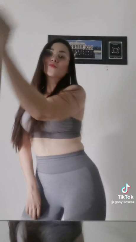 Gaby Illescas onlyfans images