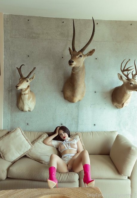 Lily Queen leak only fans