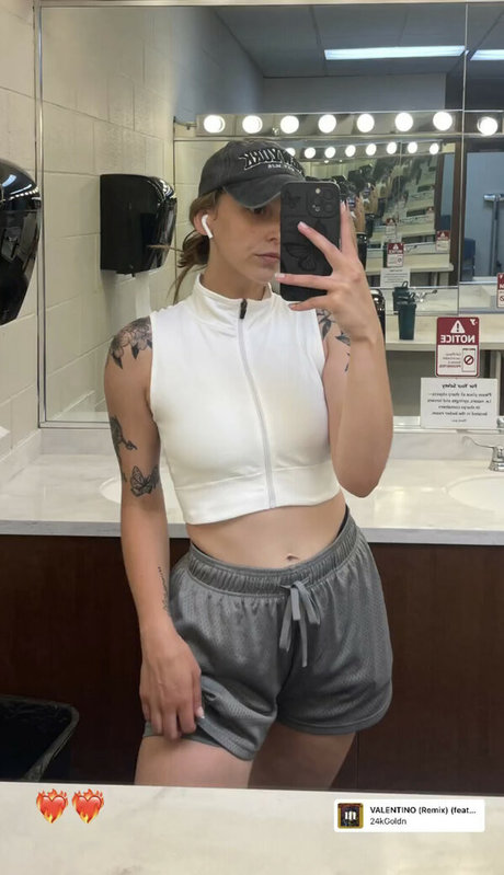 ASMR Rebecca nudes onlyfans leak