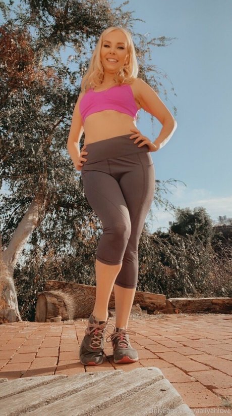 aaliyahlove onlyfans de