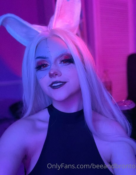 beeandbronto nude on onlyfans