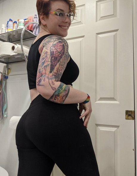 irisreigns onlyfans sexy