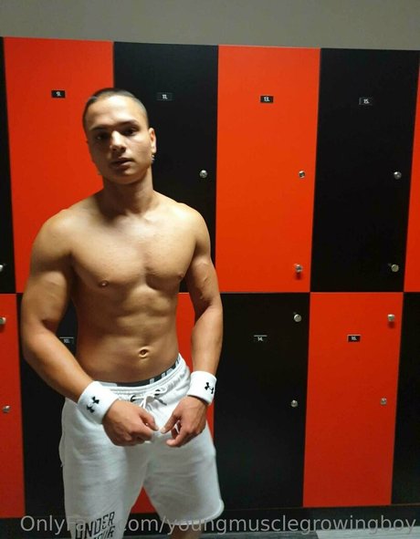 youngmusclegrowingboy nude onlyfans pics