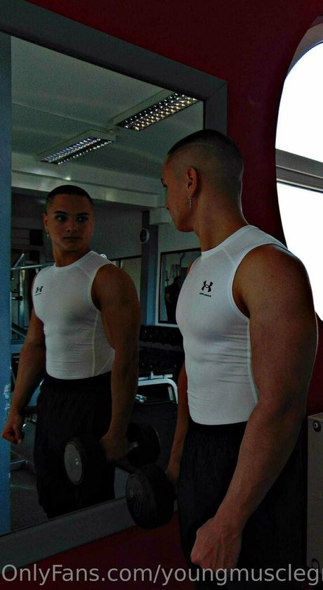 youngmusclegrowingboy onlyfans exposed