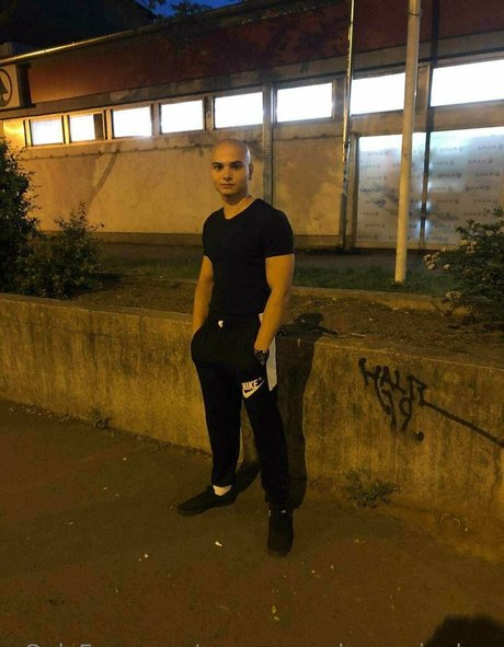 youngmusclegrowingboy onlyfans pics leaked