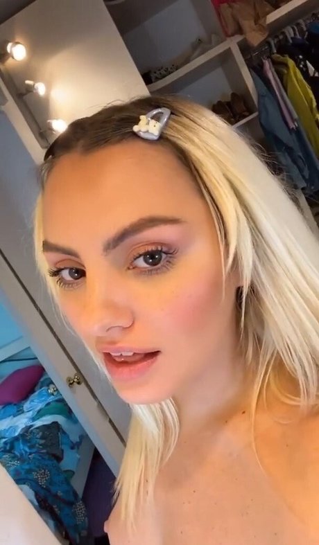 Alexandra Stan naked onlyfans pics