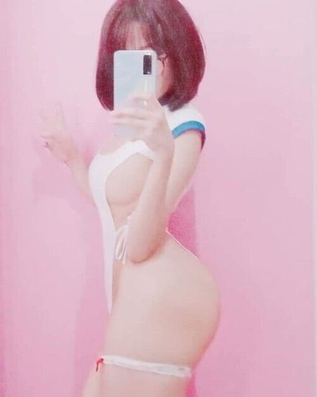 eimiruwu onlyfans nude porn