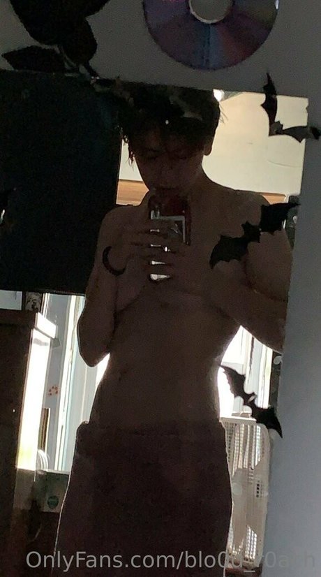 blo0d r0ach onlyfans leaked xxx