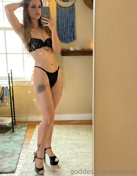 babevanessaeve Profile pic