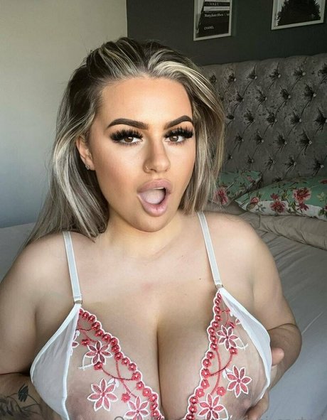 Maci Carter feet onlyfans