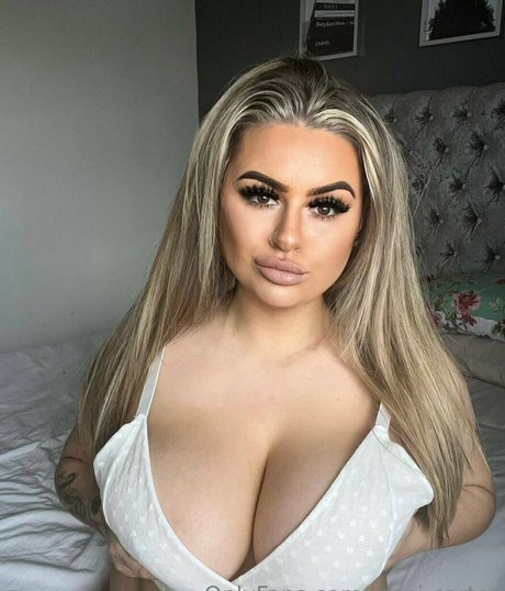 Maci Carter onlyfans x