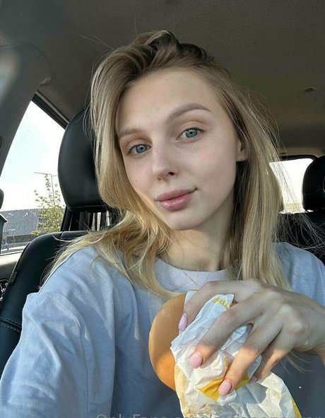 sofiaaaparker onlyfans tits