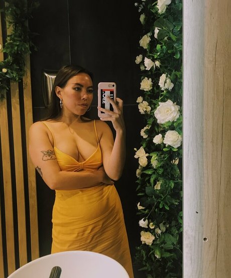 sukisapphire free onlyfans posts