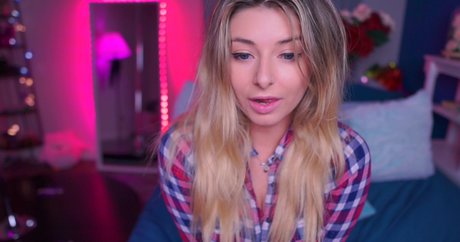 SophiaConners onlyfans lean