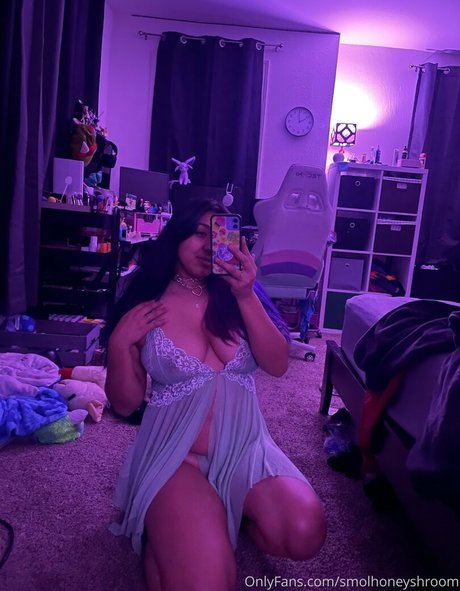 geekie boos onlyfans striptease