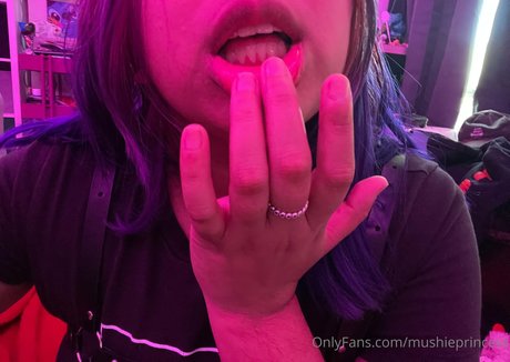 geekie boos onlyfans ass