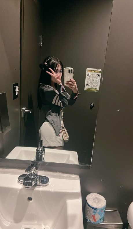 awnnivip nude on onlyfans