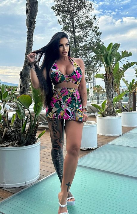 toochis world onlyfans topless