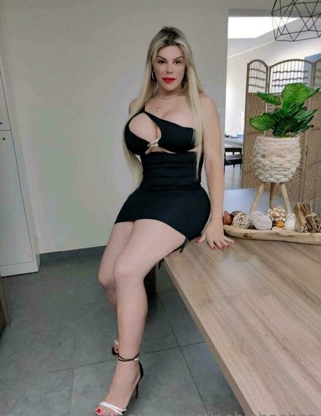 christinebigboobes sexy onlyfans